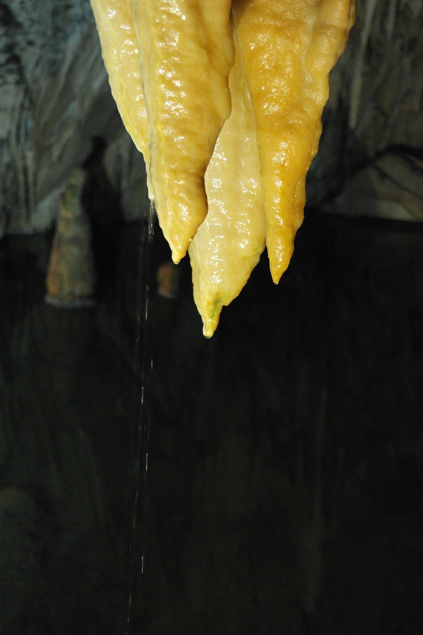 Underground stalactites and cave formations in New Zealand cavern