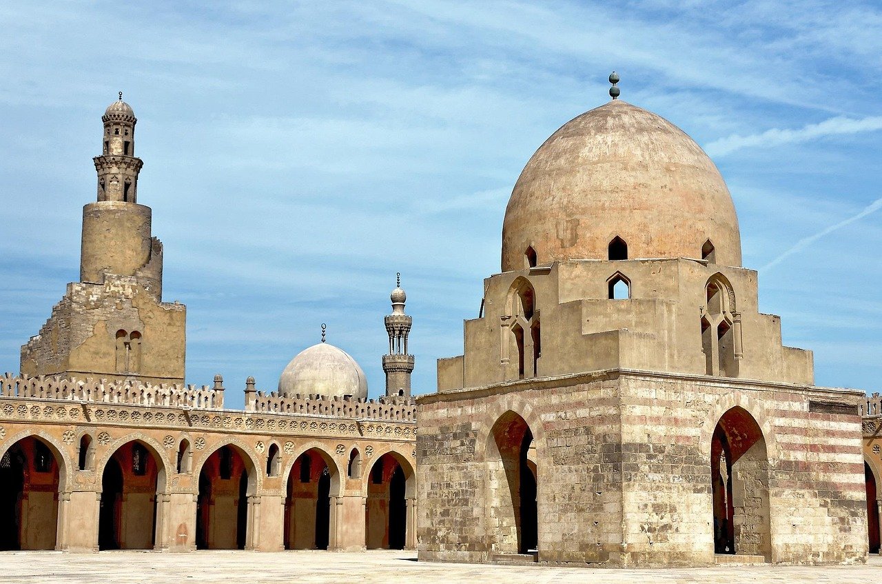 Ibn Tulun Mosque Cairo minaret dome architecture