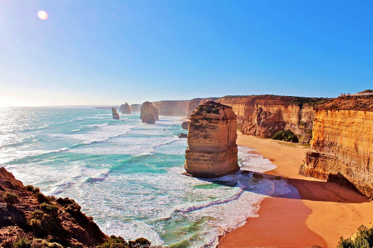 Great Ocean Road Australia coastal cliffs waves southern ocean
