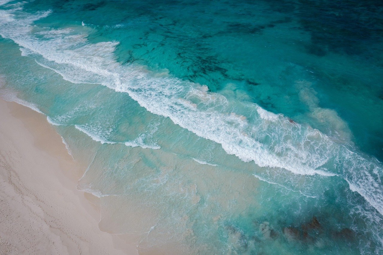 Whitehaven Beach Whitsundays turquoise water aerial silica sand